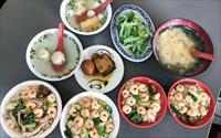 「目鏡蝦仁飯」