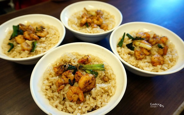 「矮仔成蝦仁飯」Blog遊記的精采圖片
