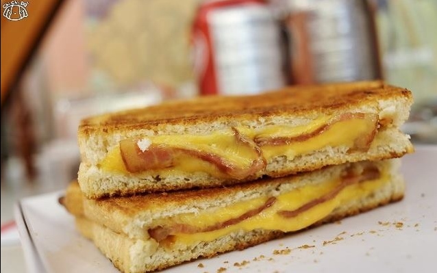 台南美食「熱樂煎爆漿乳酪三明治(台南店)」Blog遊記的精采圖片